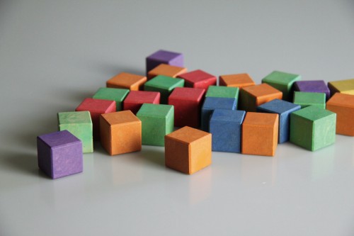 Wissner® active learning - Cubes in 6 colours 2 x 2 x 2 cm (150 pcs) RE-Wood®